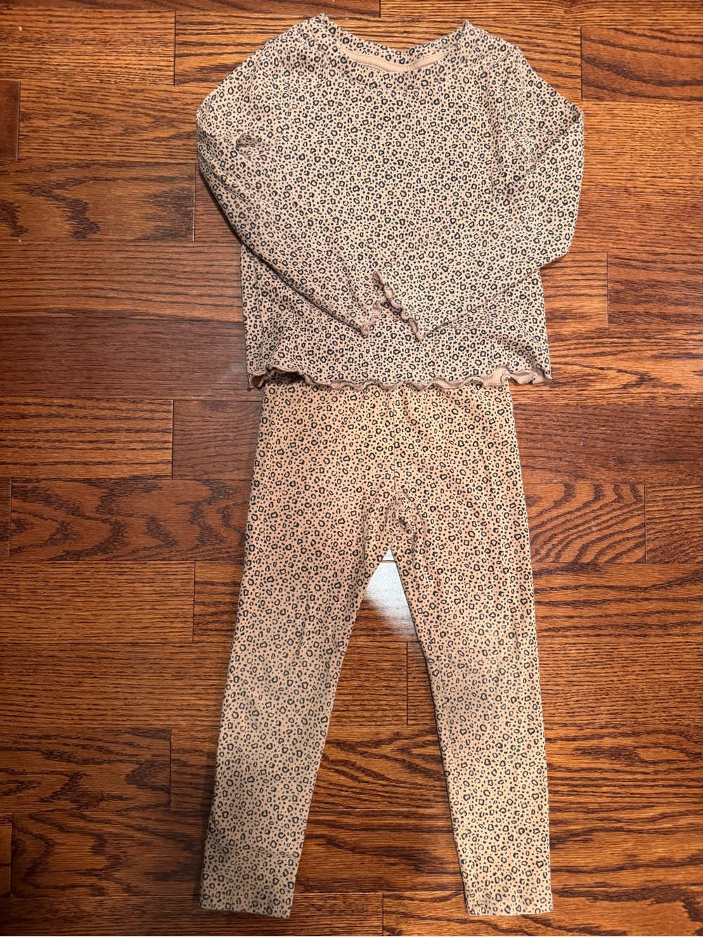 Girls Cheetah Print Long-Sleeve Set